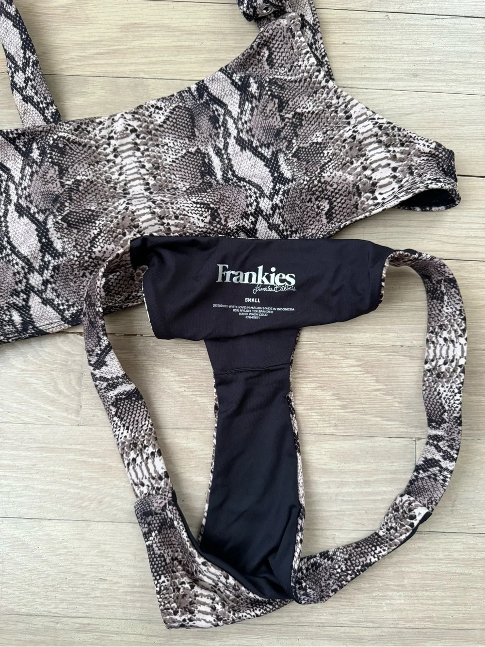 Frankie’s Bikinis Swimwear Stormy Buckle Snake Print‎ Set, Top: L, Bottoms: S
